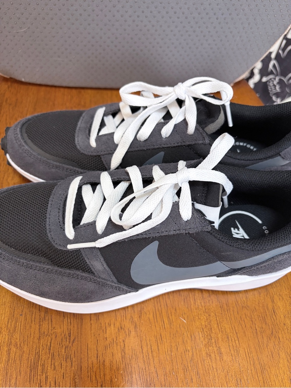 Nike Black and Grey Men's Waffle Nav Sneakers brand new no box size 8.5